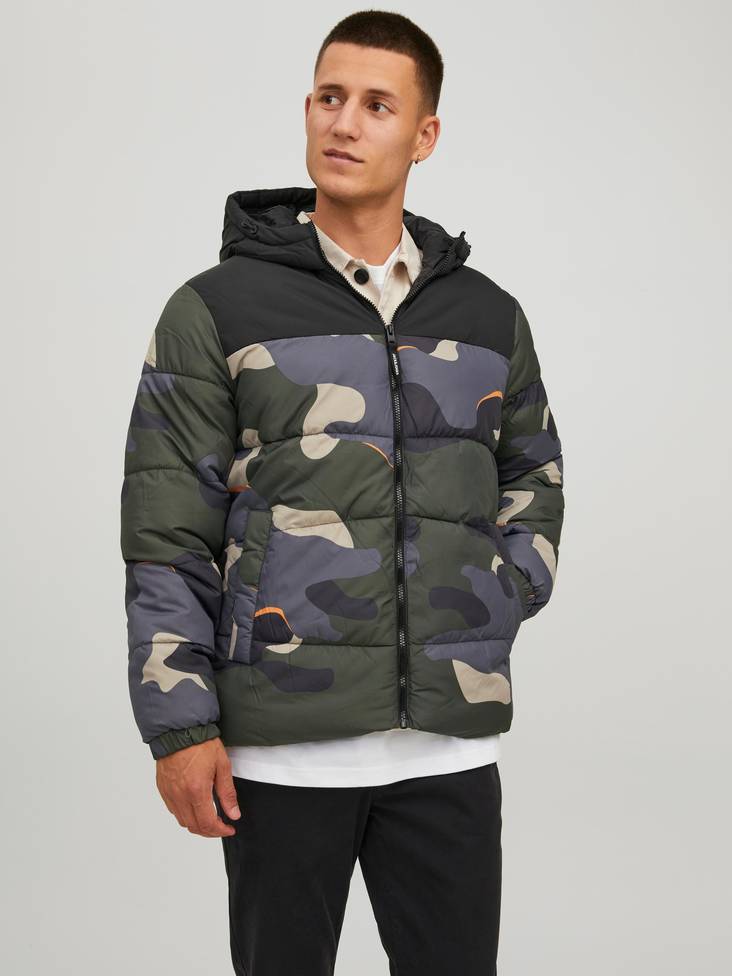 Jack&Jones miesten hupullinen kevyttoppatakki Chili puffer musta/camo - Miesten takit - 132400 - 1