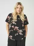 Only Carmakoma naisten pluskoon t-paita Vica Life musta/kukkakuosi - Naisten T-paidat - 138881 - 1