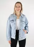 Vero Moda naisten farkkutakki Tessa Oversize Denim vaaleansininen - Naisten farkkutakit - 138221 - 1