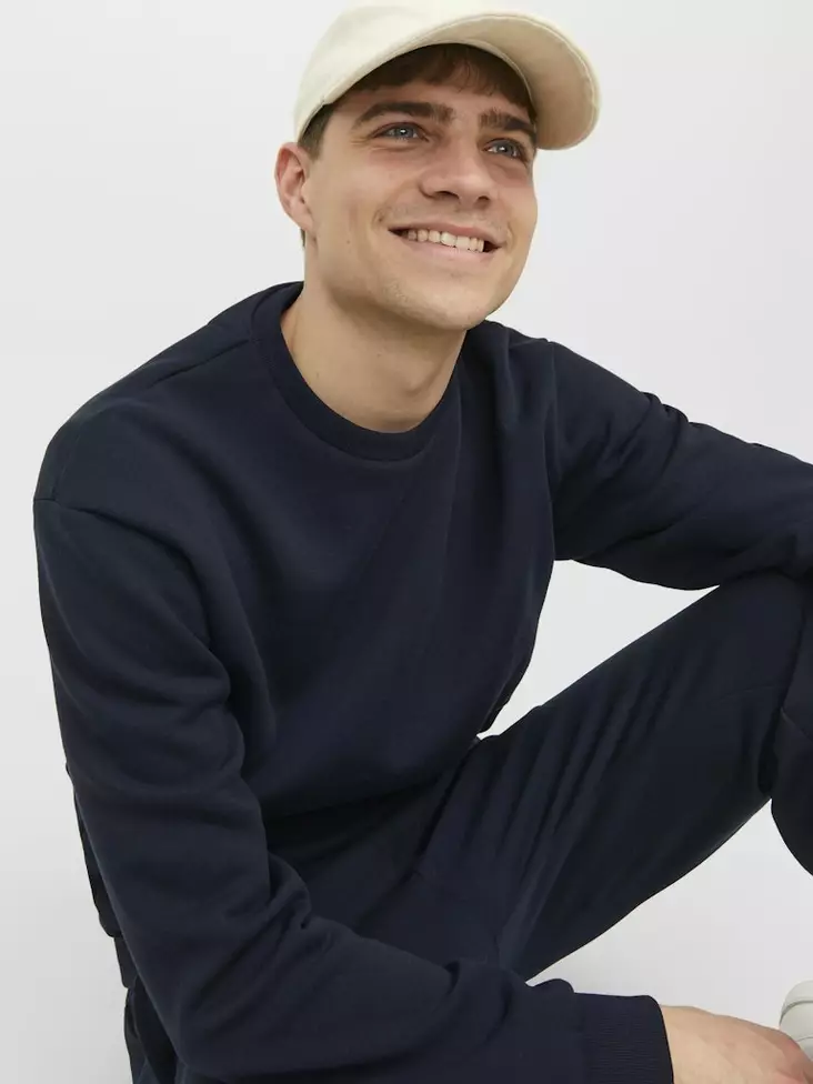 Jack&Jones miesten collegepusero Bradley Sweat tummansininen - Miesten pitkähihaiset paidat - 140161 - 1