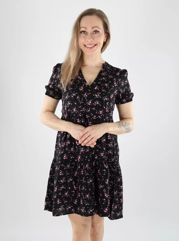 Only naisten mekko Nova life musta/kuviollinen - Mekot ja tunikat - 140901 - 1