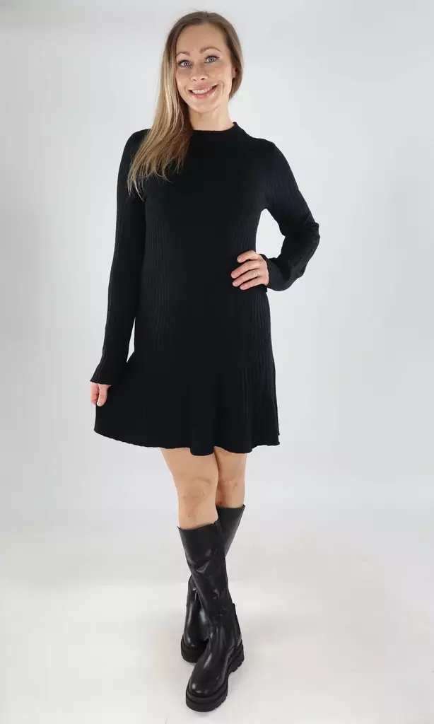 Only Neulemekko Michella o-neck musta - Naisten neuleet - 139633 - 1