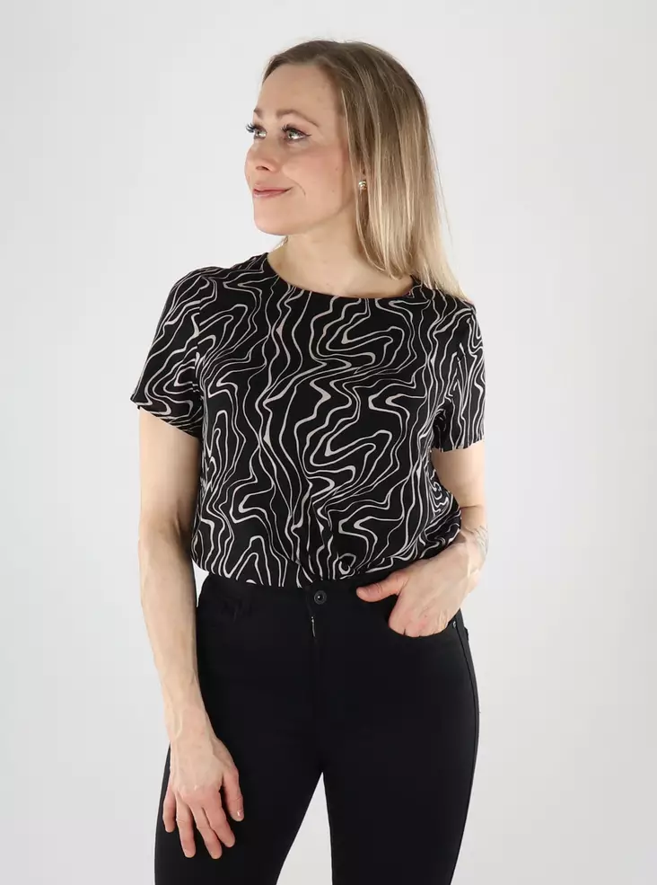 Vero Moda T-Paita Easy musta kuviollinen - T-shirts för damer - 141093 - 1