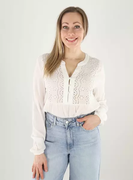 Vero Moda naisten paita Menny EMB Top valkoinen - Naisten pitkähihaiset paidat - 140164 - 1
