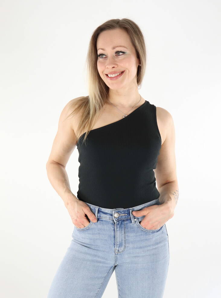 Pieces damtopp Ruka One Shoulder svart - Toppar för damer - 136004 - 1