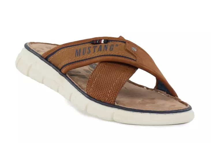 Mustang miesten pistokkaat 26M0071002 ruskea - Sandaler för herrar - 141084 - 1