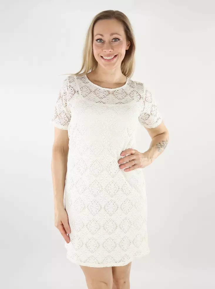 JDY pitsinen mekko Eva O-Neck cloud dancer - Mekot ja tunikat - 138724 - 1