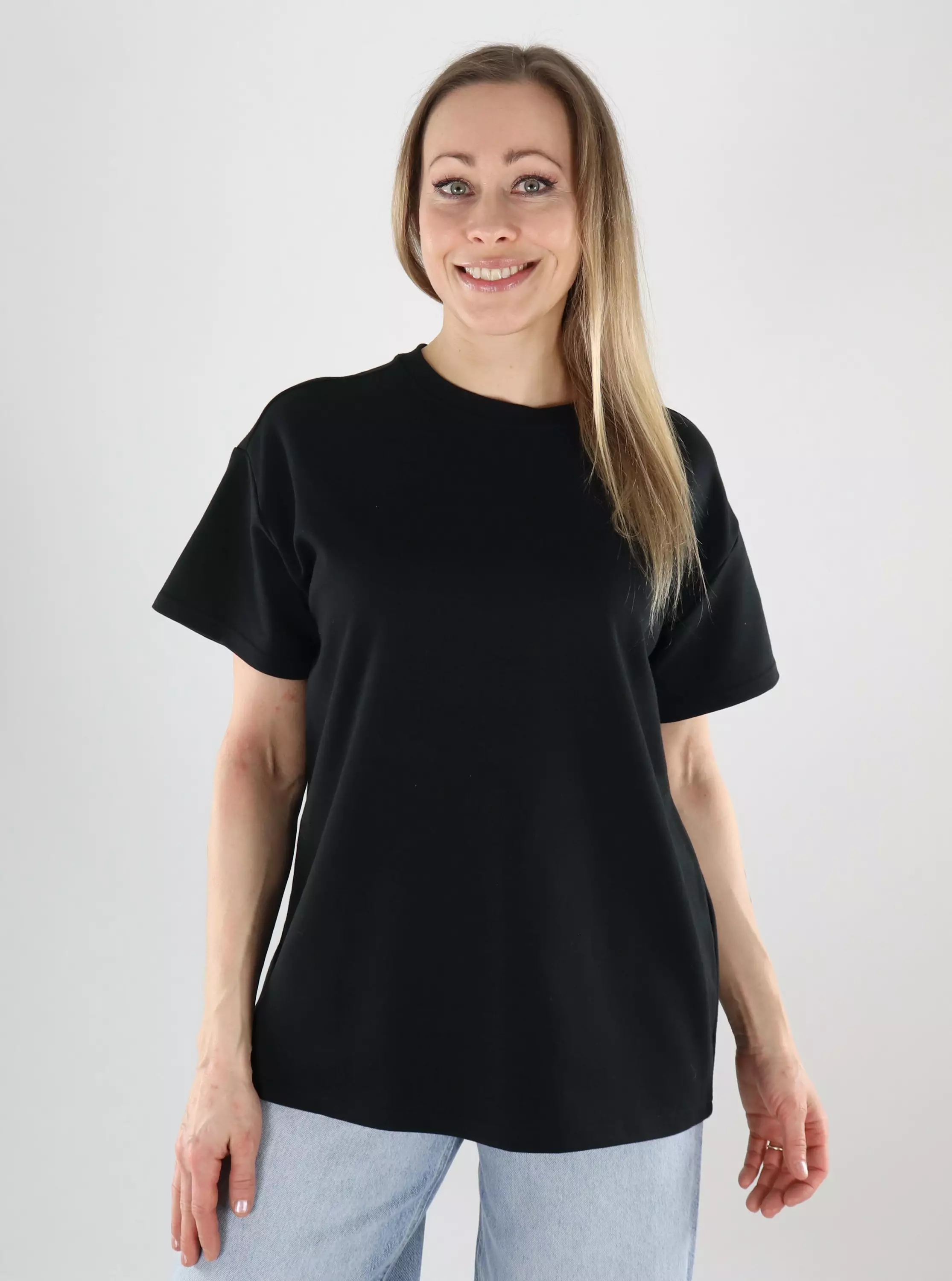 Pieces naisten t-paita Skylar Oversized Tee musta