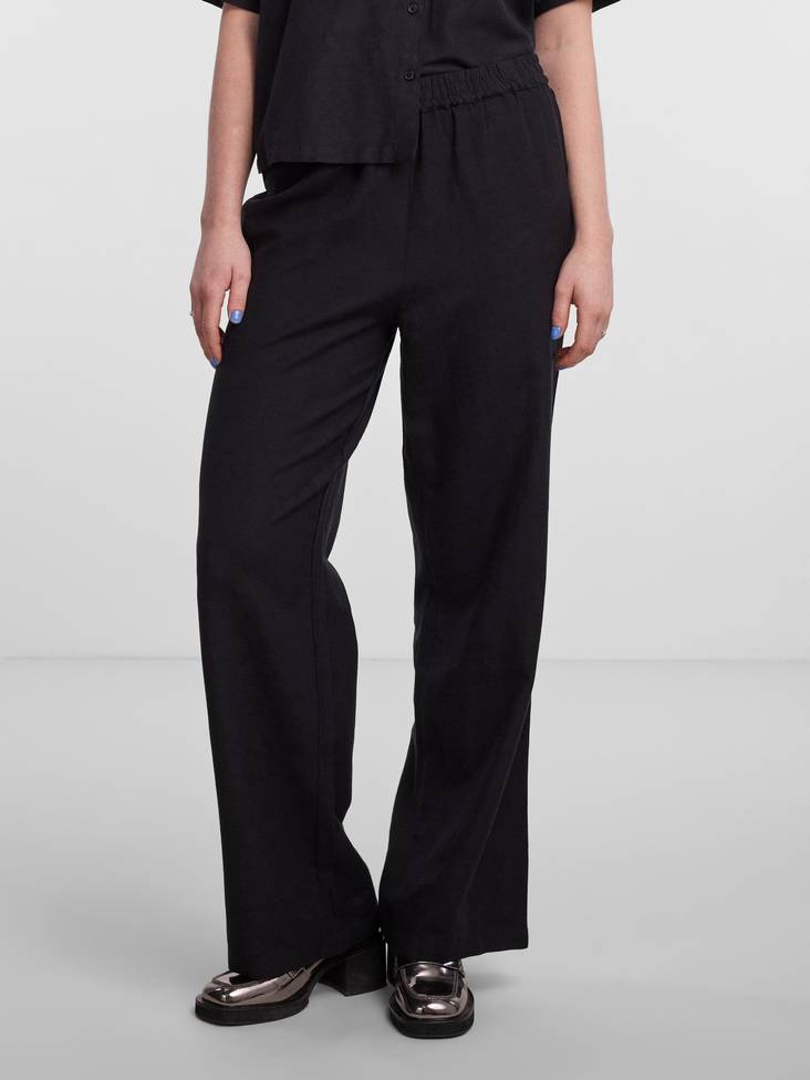 Pieces naisten leveälahkeiset housut Milano musta - Naisten housut - 133955 - 1