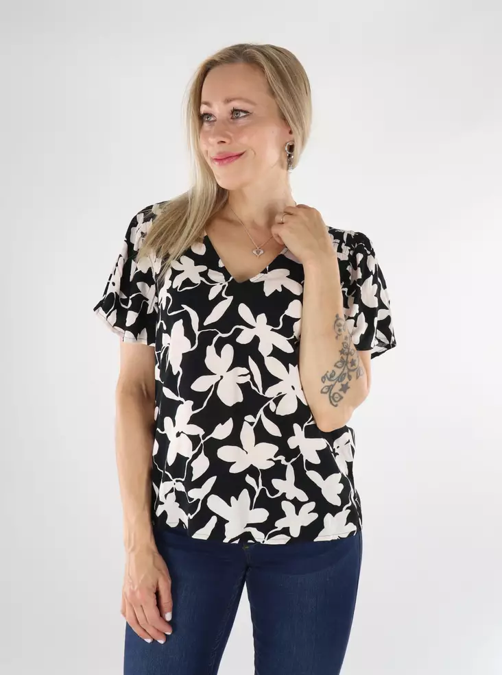 Vila naisten t-paita Weta V-neck musta/kukkakuosi - Naisten T-paidat - 136455 - 1
