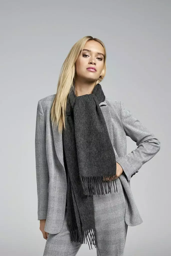 Only villahuivi Alisa Wool tummanharmaa - Naisten huivit - 137276 - 1