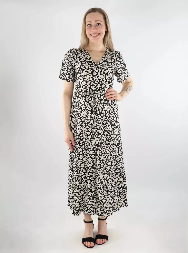Vero Moda kukkakuosinen mekko Alba Calf musta/valkoinen - Mekot ja tunikat - 138126 - 1