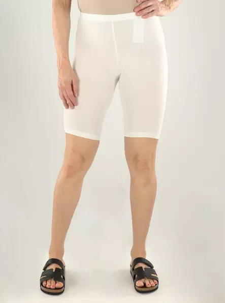 JDY naisten shortsit Ava biker cloud dancer - Naisten shortsit ja caprit - 140977 - 1