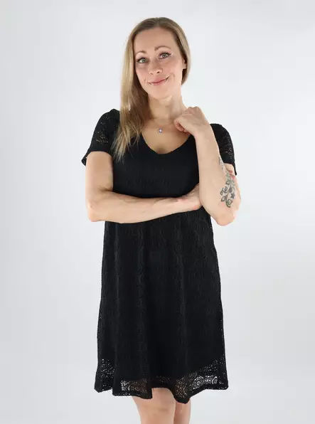 Vero Moda pitsimekko Maya V-Neck musta - Mekot ja tunikat - 138567 - 1
