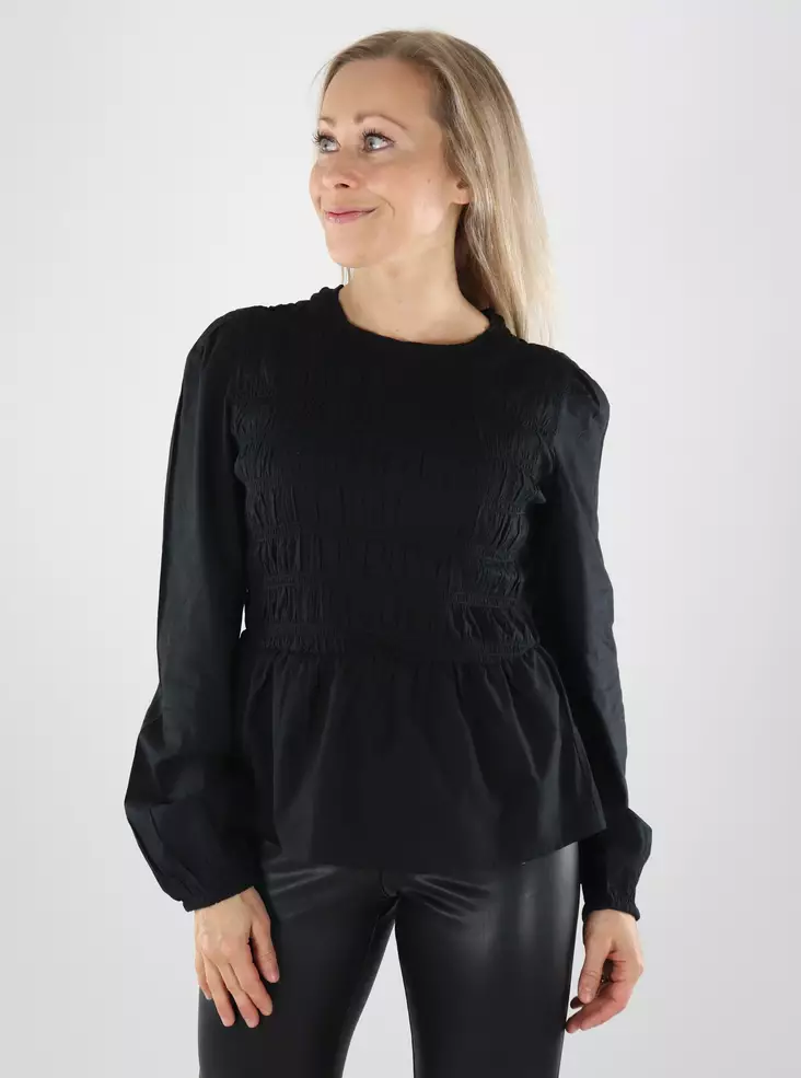 Pieces naisten paita Smilla smock musta - Långärmade tröjor för damer - 141687 - 1