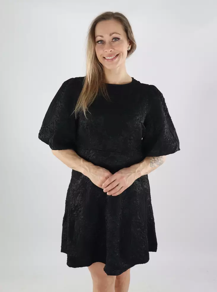 JDY mekko rusettiyksityiskohdilla Dora Bow musta - Mekot ja tunikat - 139928 - 1