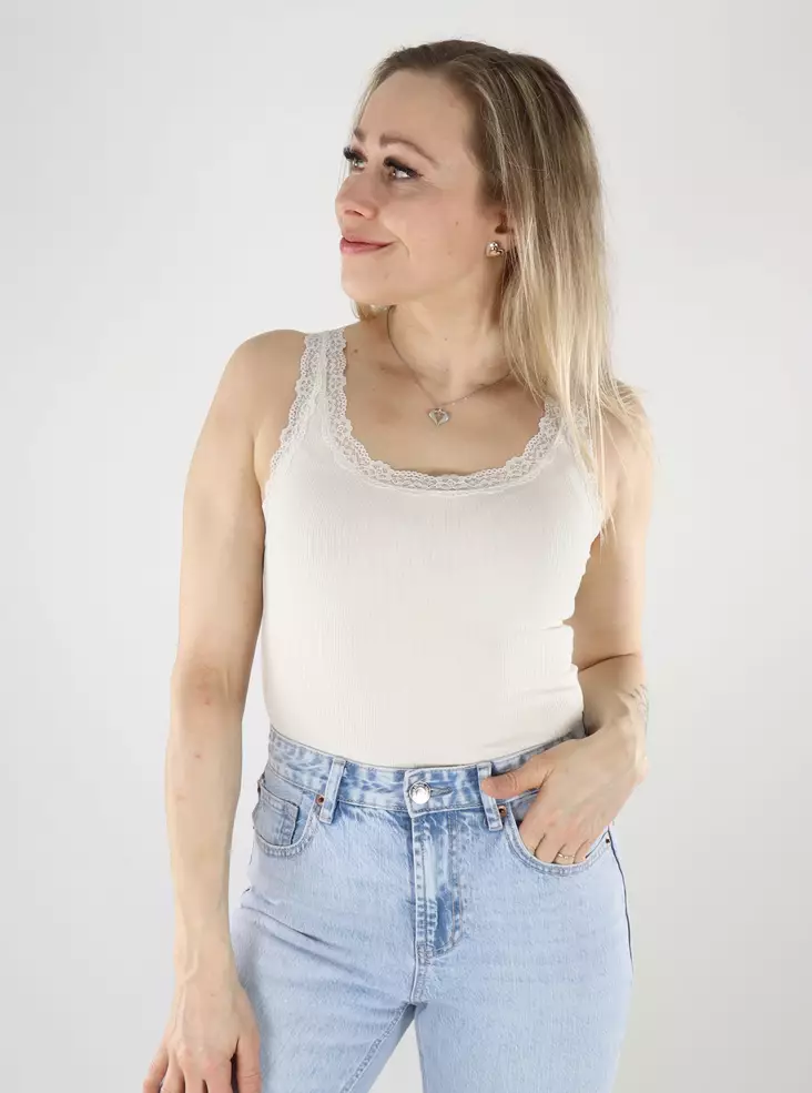 Only ribbikankainen toppi Sara Tank valkoinen - Toppar för damer - 140669 - 1
